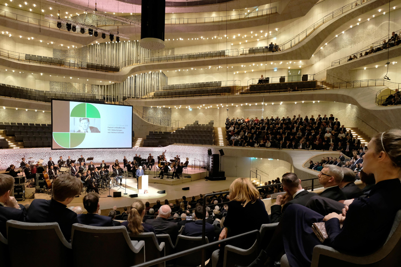 Blick in den großen Saal der Elbphilharmonie. 