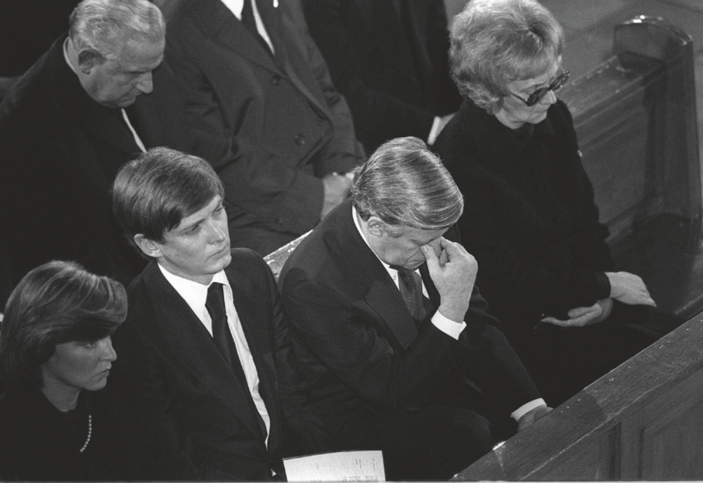 Helmut Schmidt at a funeral service