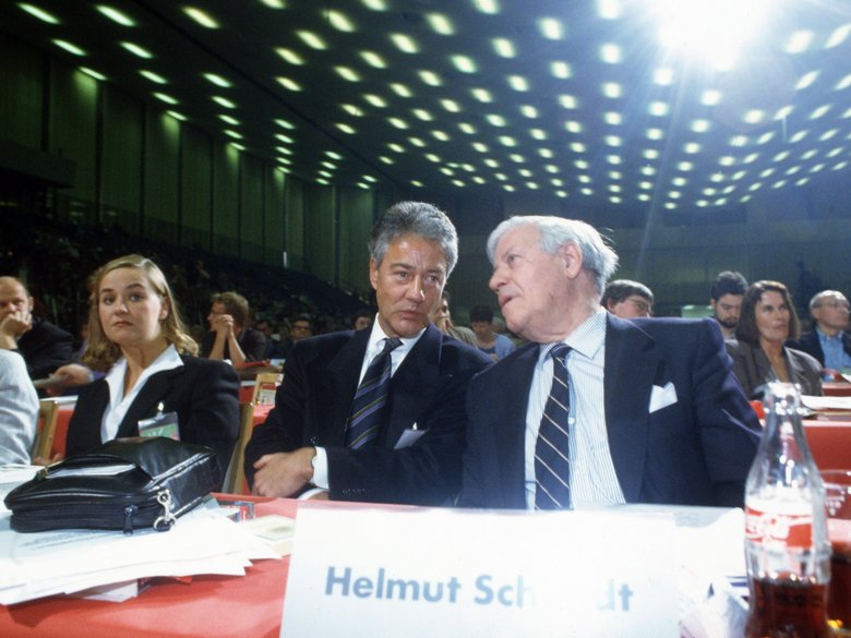 Björn Engholm and Helmut Schmidt in dialogue