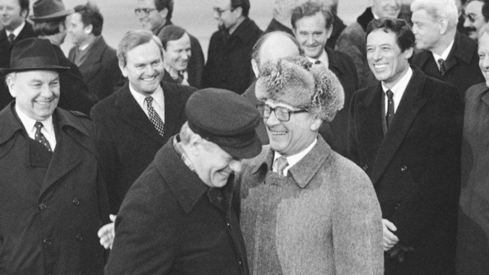 Helmut Schmidt with Erich Honecker in his arms