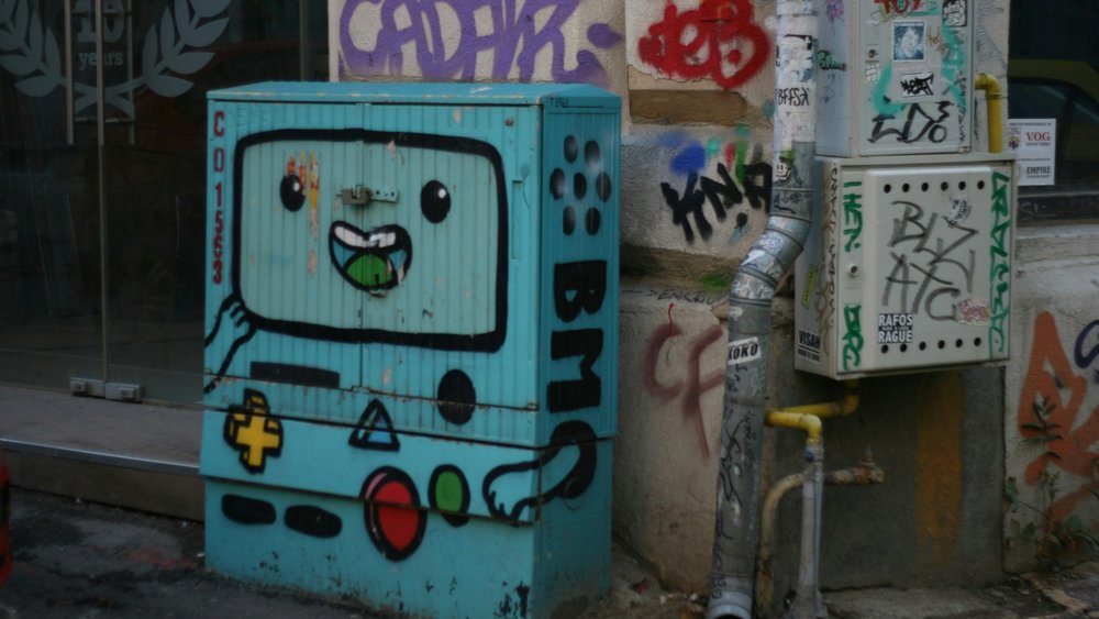 Fuse box painted as a Gameboy