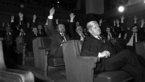 Helmut Schmidt bei Abstimmung im Landesparlament