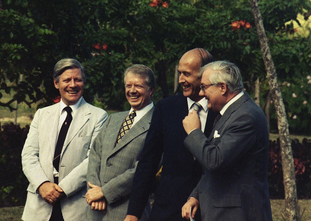 Helmut Schmidt next to Jimmy Carter, Valéry Giscard d'Estaing, James Callaghan.