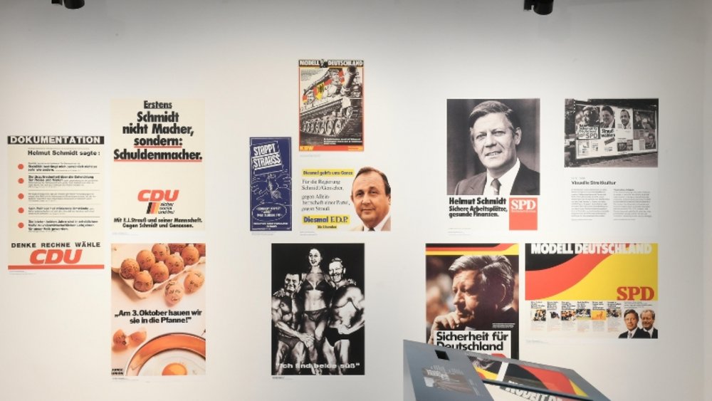 Wall with Helmut Schmidt's election campaign posters